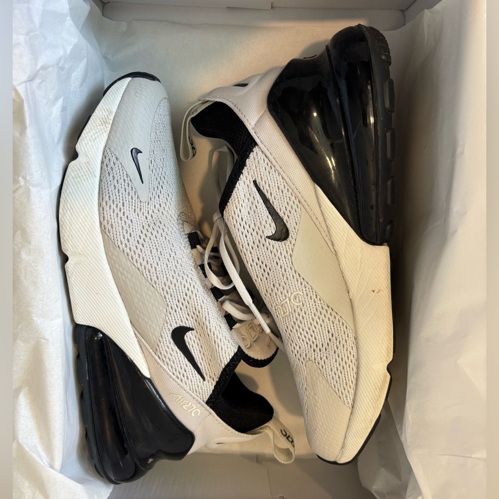 Nike Air Max 270